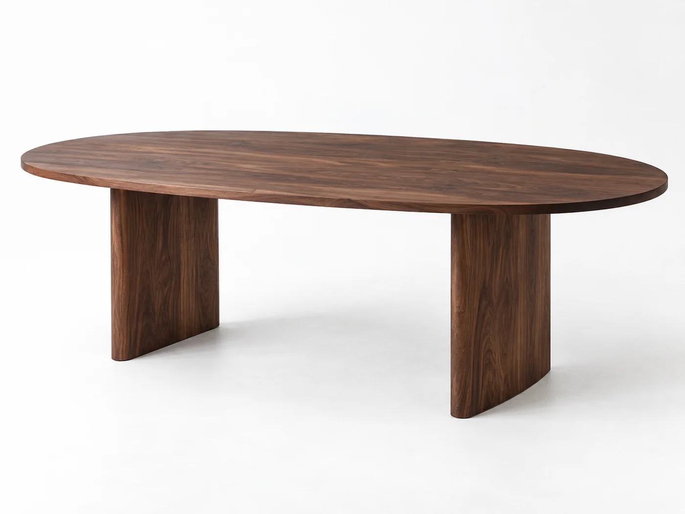 Kıyı — Oval ceviz tabla ve iki geniş masif ceviz panel ayak.