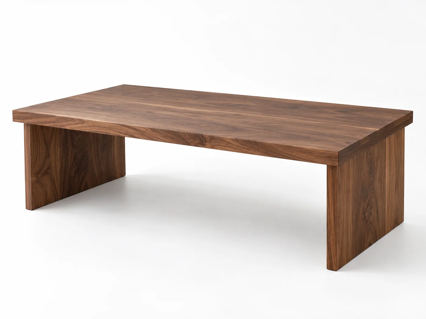 Yalın — Dikdörtgen ceviz tabla ve iki masif ceviz panel ayak.
